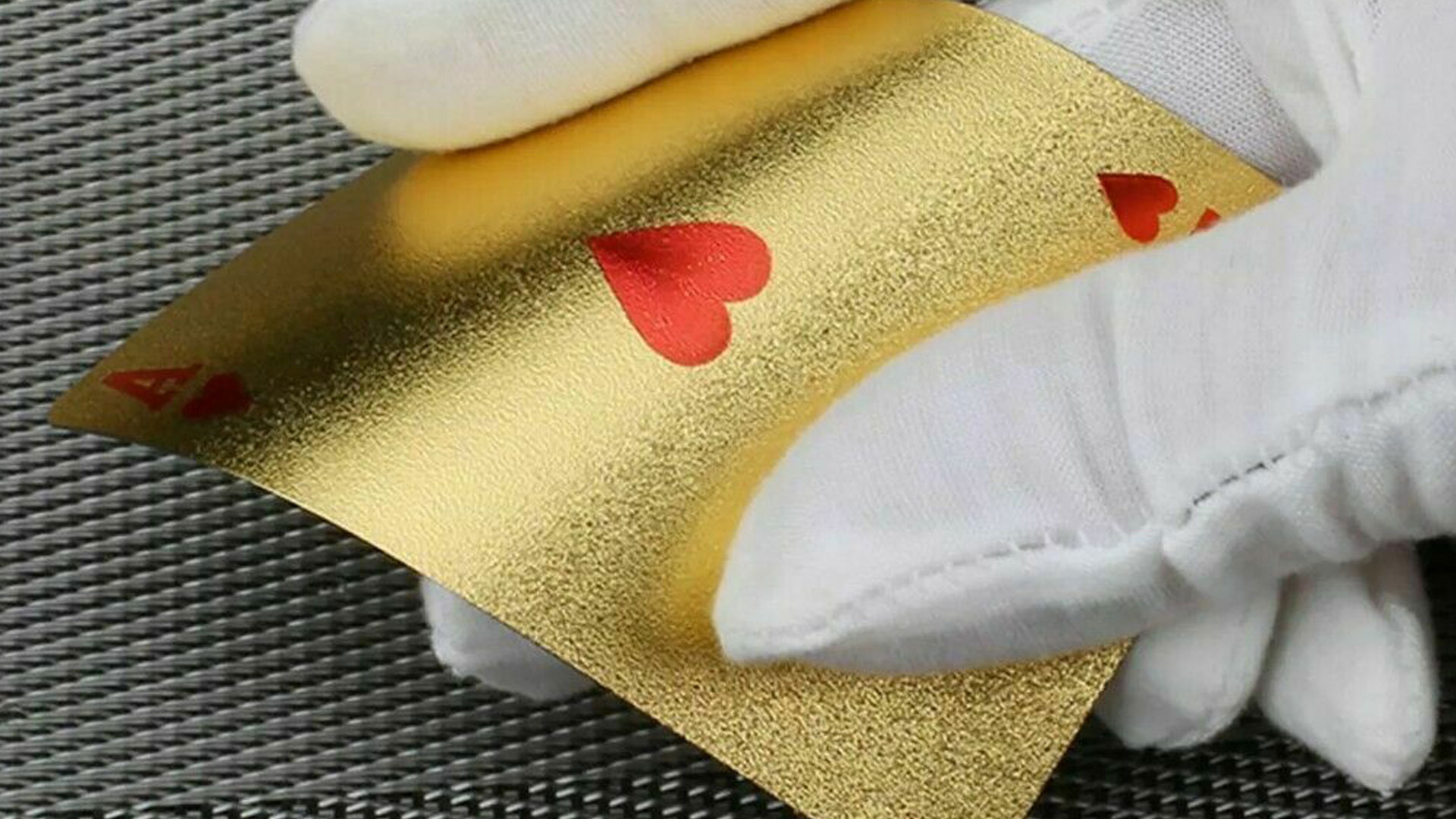 24K-GOLD-PLATED-PLAYING-CARDS-06 GOLD PLATED